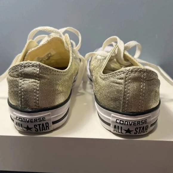 Converse Chuck Taylor in Light Gold Metallic - Unisex W Size 5, M Size 3 - Picture 3 of 6